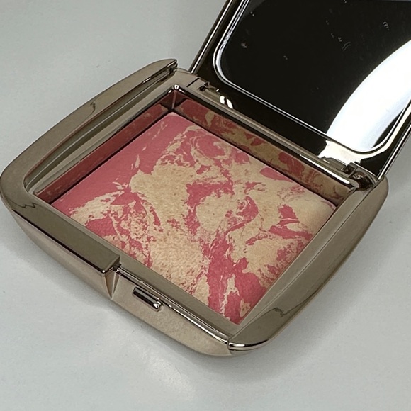 Hourglass Ambient Lighting Blush - Diffused Heat - Picture 12 of 12